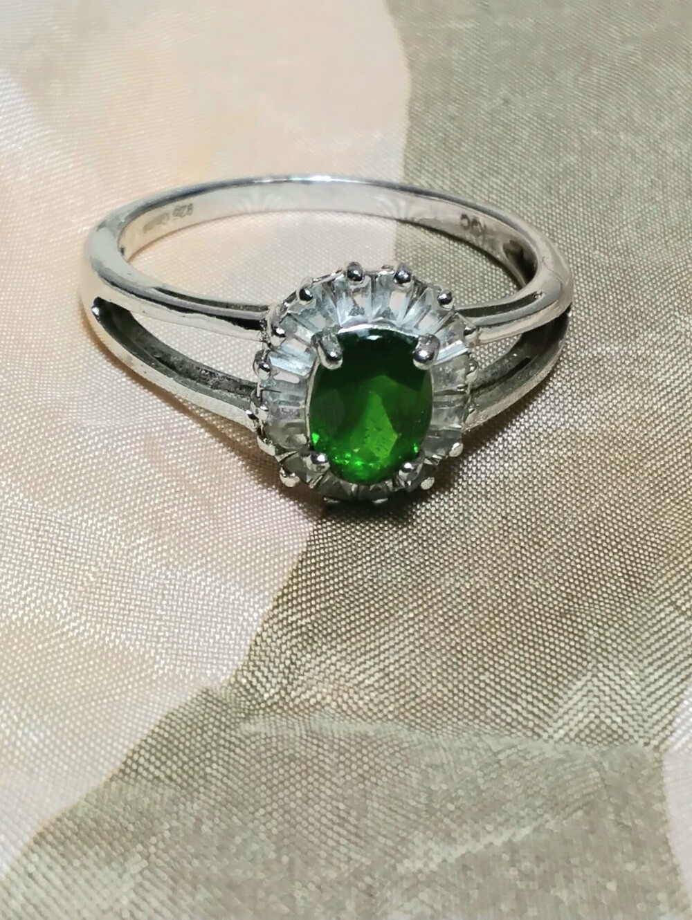 925 Silver Green Diopside And White Topaz Halo Ring Sz 8-3/4